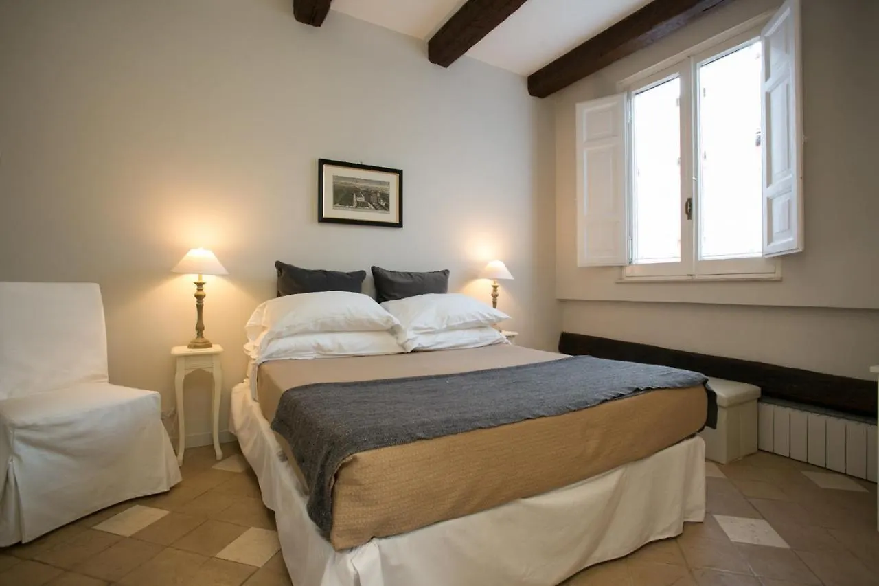 Your Prestigious Penthouse At The Spanish Steps Рим Италия