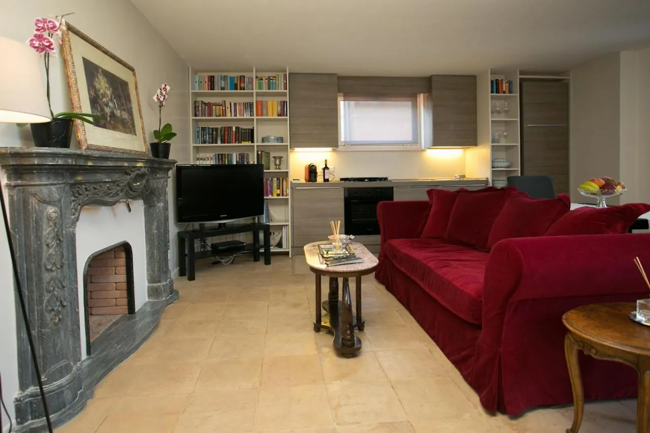Your Prestigious Penthouse At The Spanish Steps Rom